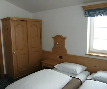 Hotel Maria Flora 3*