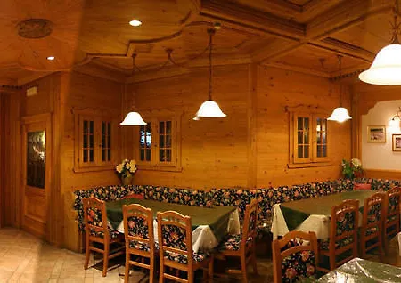 Hotel Maria Flora 3*