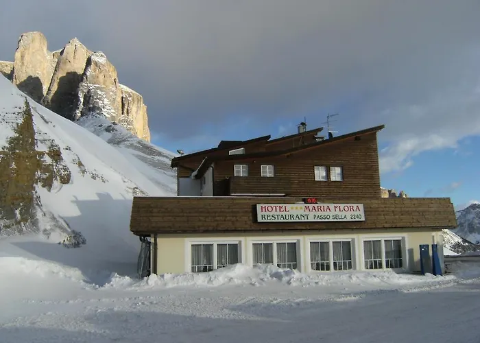 מלון Maria Flora 3*