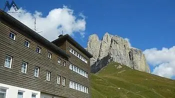 Maria Flora קאנזיי