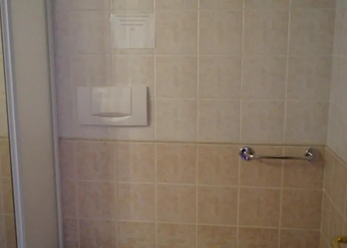 Maria Flora מלון 3*